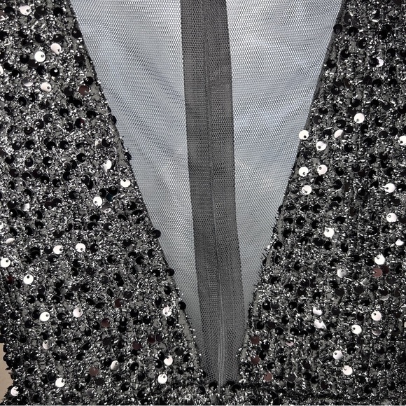 Black Sequin Long Sleeve Formal Dress Fit And Flare Small Event Prom Mesh - Picture 10 of 13